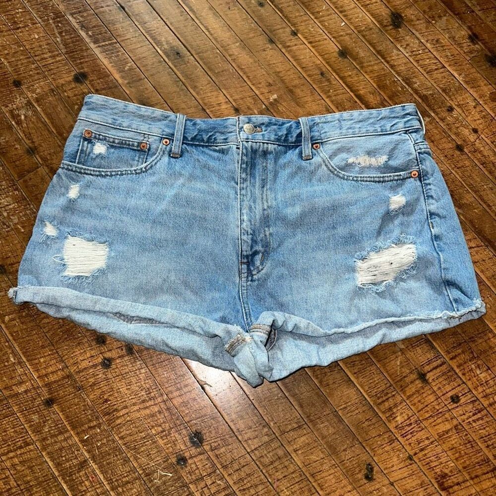 Madewell distressed 32 relaxed denim sustainable shorts